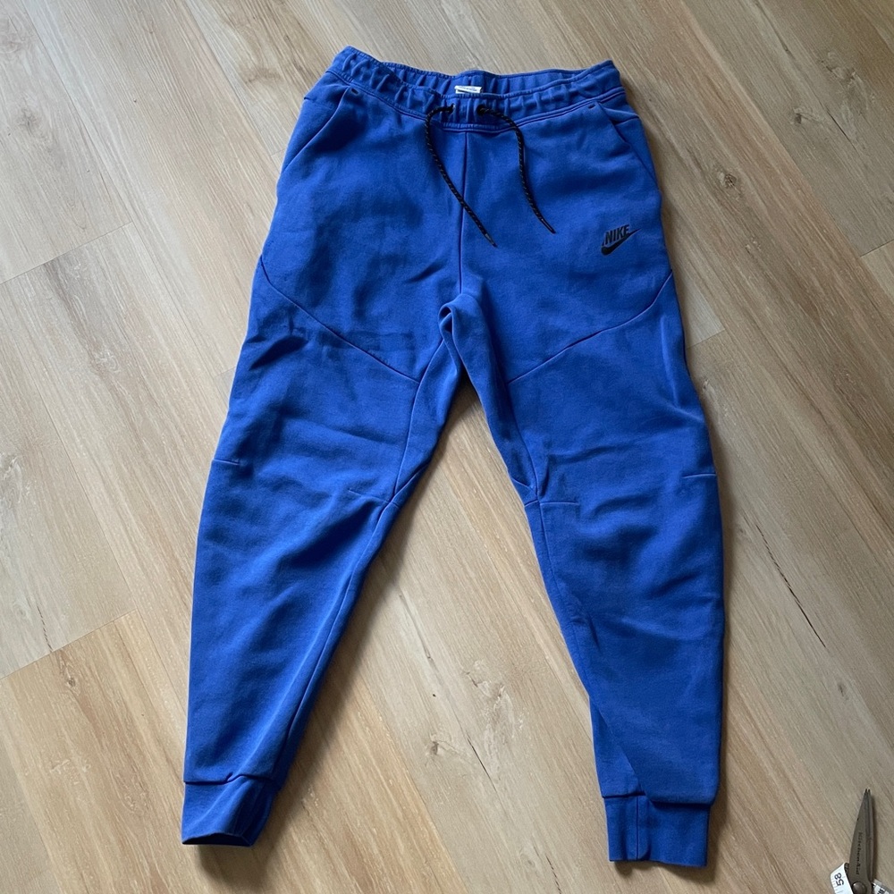 Nike joggers
